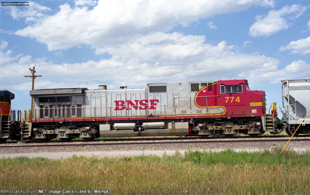 BNSF C44-9W 774